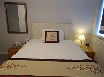 Jasmine House Bed And Breakfast Cheltenham Exterior photo